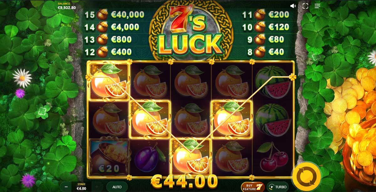 7's Luck slot machine game screenshot